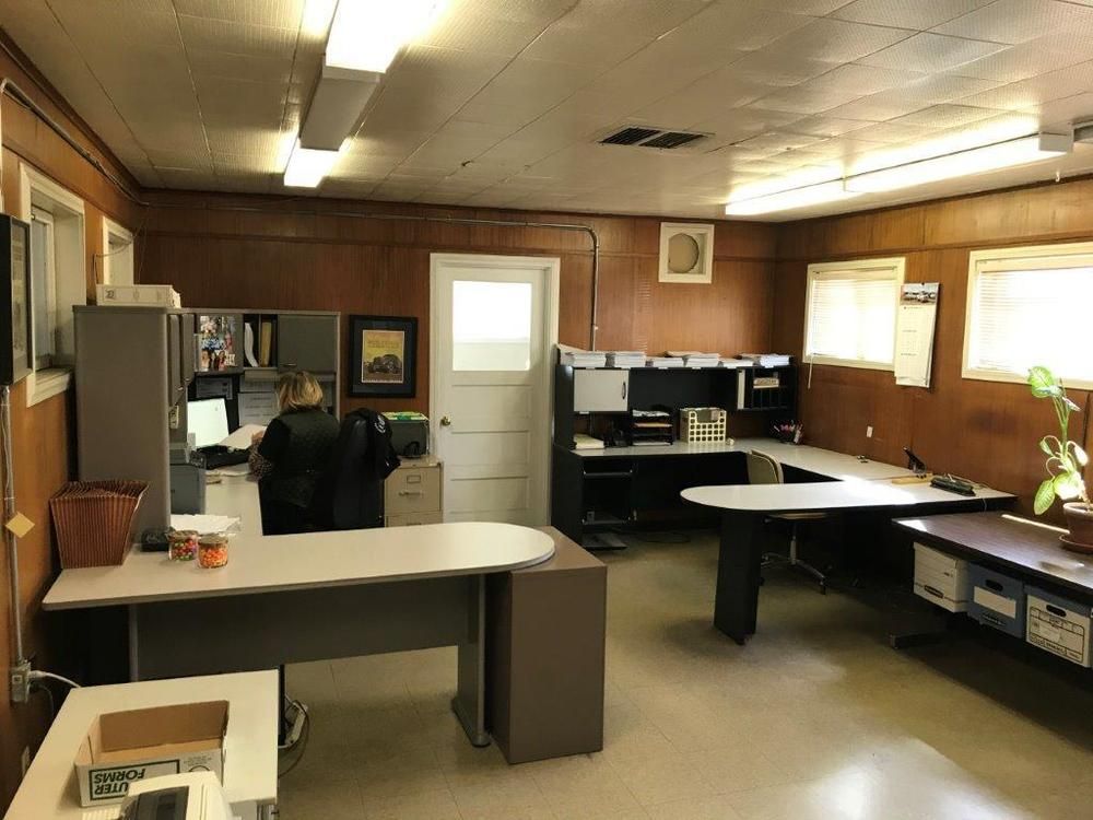 Redding Fleet Truck Supply Building: 2637 Angelo Ave, Redding, CA 96001